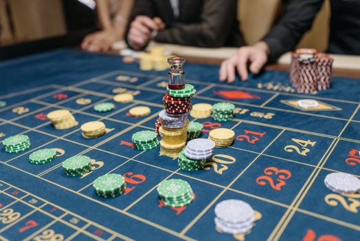 Mastering Bankroll Management: Key to High Roller Success in Gambling