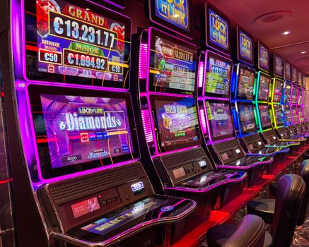 Beginner's Guide to Winning Big with Top Five-Reel Slots